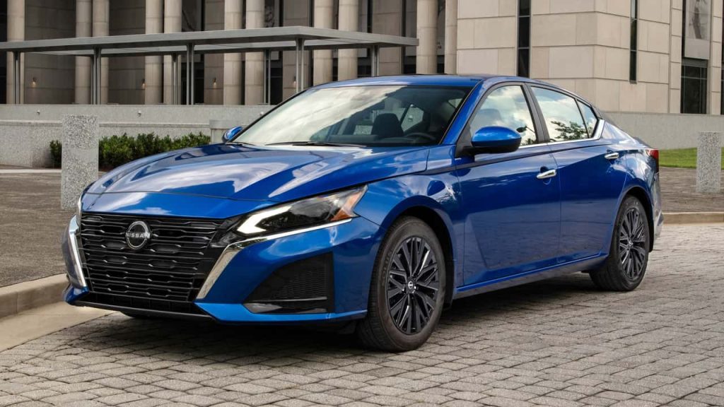 Nissan Altima continuará em linha até 2027 após rumores de descontinuação