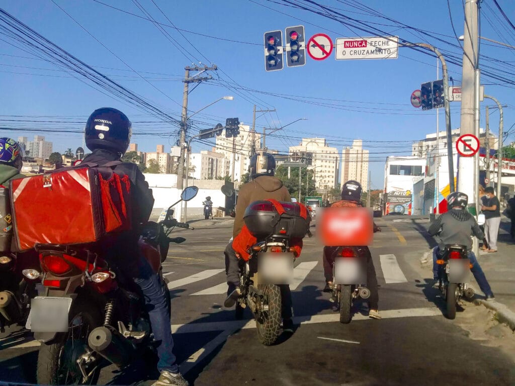 Motos lideram estatísticas de mortes no trânsito brasileiro, revela Atlas da Violência